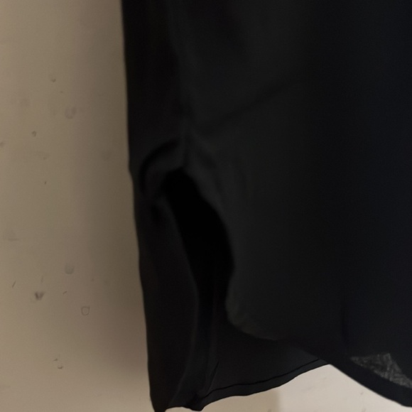 NWT size small black long sleeved v neck shirt - Picture 7 of 7